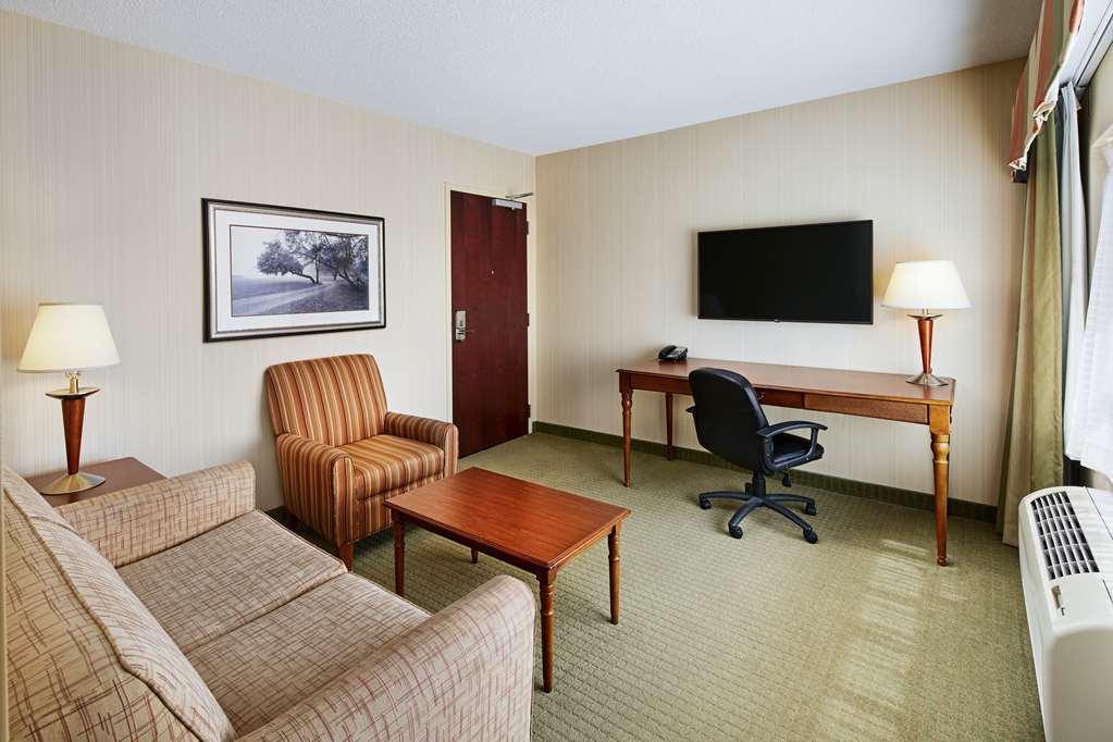 Doubletree By Hilton Front Royal Blue Ridge Shadows Hotel Room photo