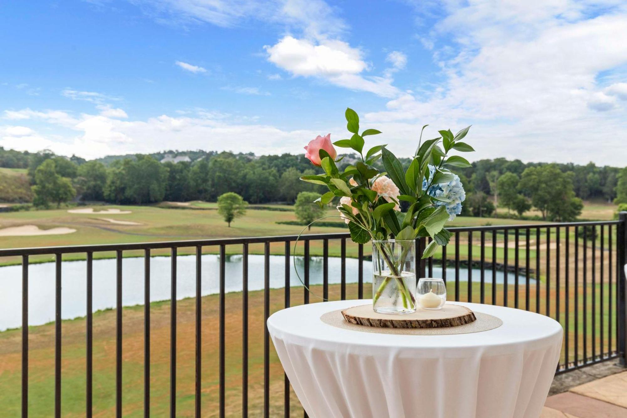 Doubletree By Hilton Front Royal Blue Ridge Shadows Hotel Exterior photo